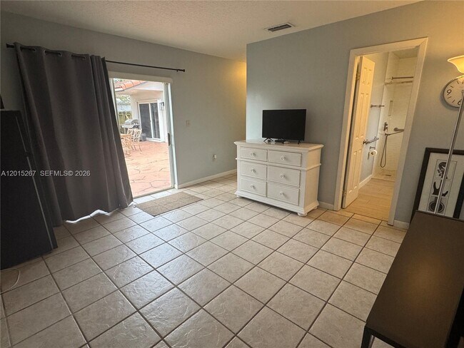 Foto del edificio - 17016 SW 144th Ct