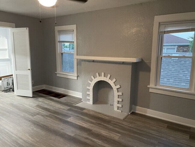 Building Photo - Watervliet