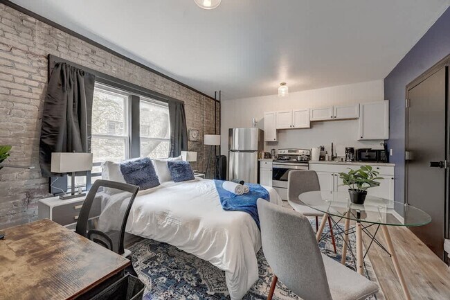 Building Photo - 1925 N Prospect Ave