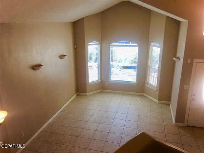 Foto del edificio - 3112 Tierra Bowles Dr