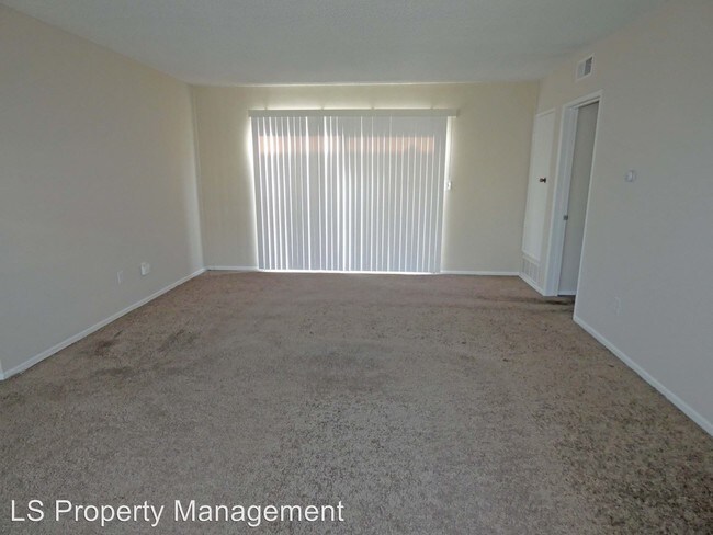 Building Photo - 12401 Breezewood Dr