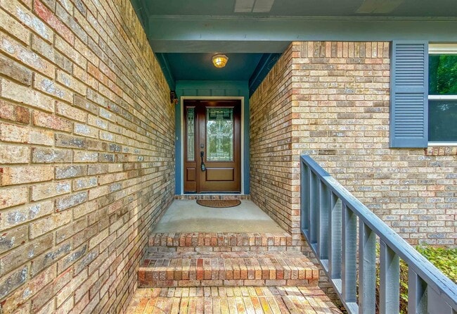 Building Photo - 776 Lupine Ln