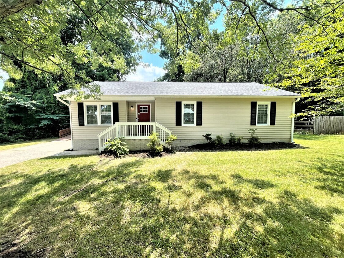 Primary Photo - 1717 Baytree Ct