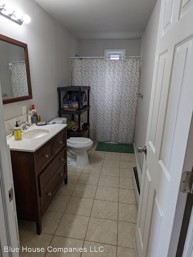 Building Photo - 5 br, 1 bath House - 7 Jermain Street