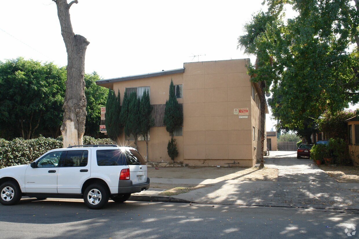 Foto del edificio - 14202 Sylvan St