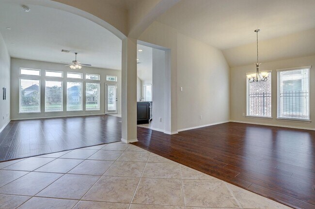 Foto del edificio - 26323 Crystal Cove Ln