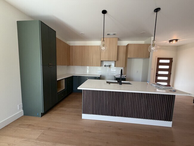 Foto del edificio - 2306 E 11th St
