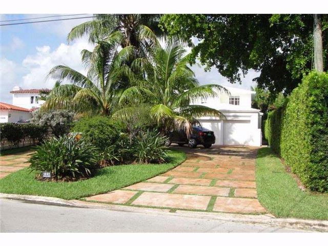 Building Photo - 1332 Biscaya Dr