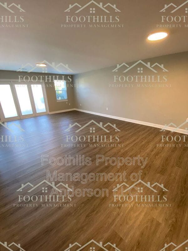 Building Photo - 500 Concord Rd