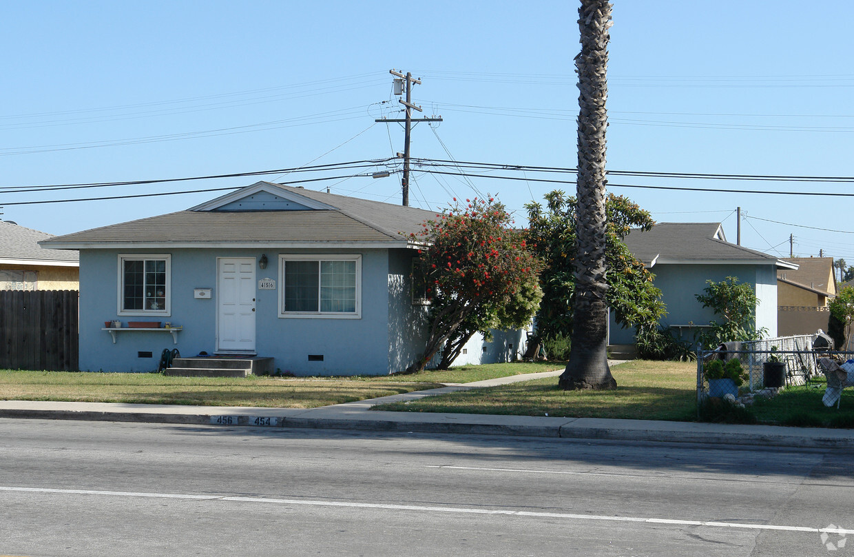 Primary Photo - 454-456 E Channel Islands Blvd