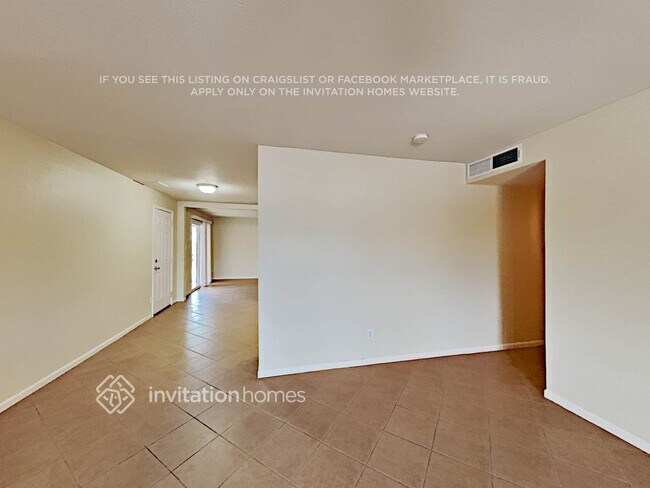 Building Photo - 3601 E Janice Wy