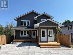 Building Photo - 165 Barrie Rd