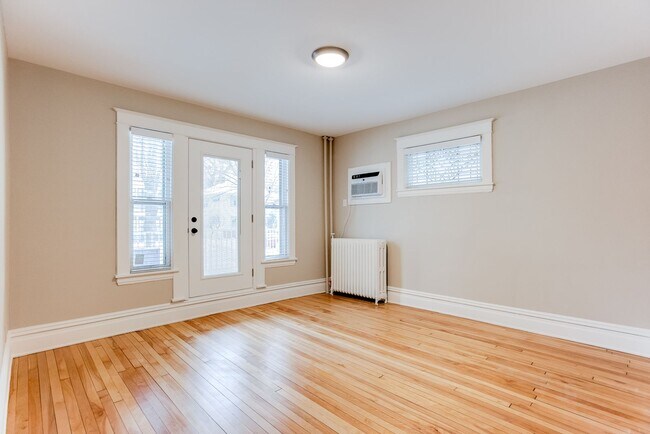 Foto del edificio - 941 Goodrich Ave