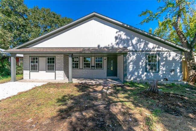 Building Photo - 112 Lamar Dr