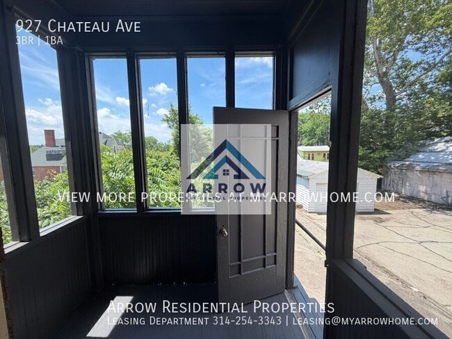 Foto del edificio - 927 Chateau Ave