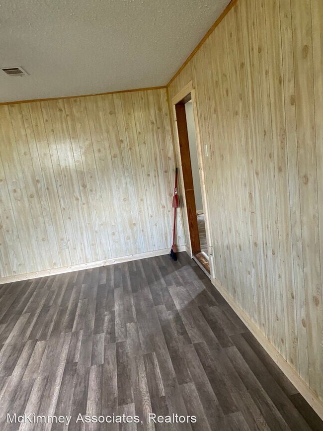 Building Photo - 2 br, 1 bath House - 3681 Hwy 367 S