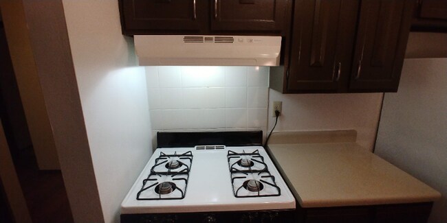 Foto del edificio - 5101 N Lovers Lane Rd