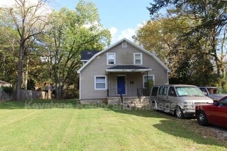 Building Photo - 2820 Faircourt St