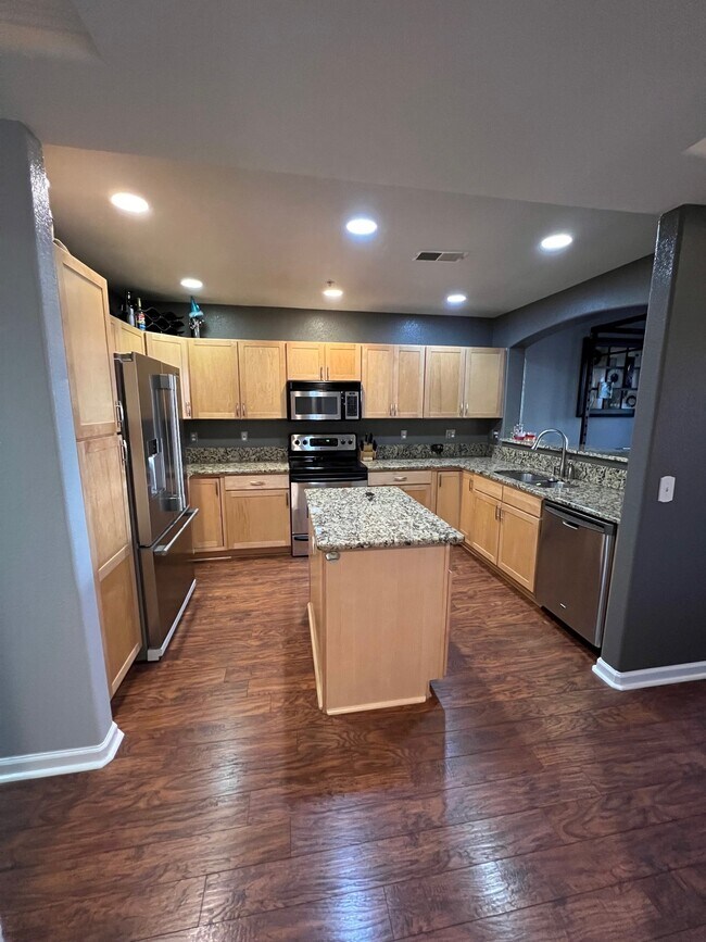 Kitchen - 1747 N Pearl St