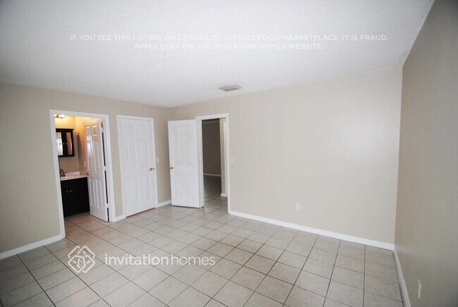 Building Photo - 1582 Wyoming Dr SE