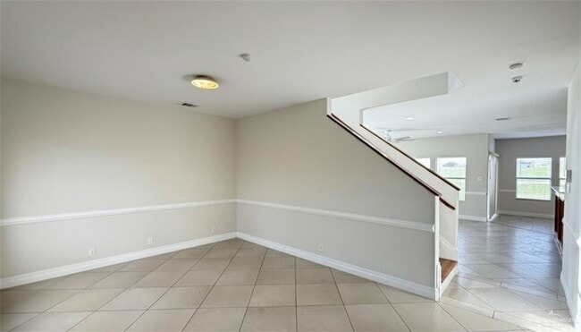 Foto del edificio - 24 Los Lagos Dr