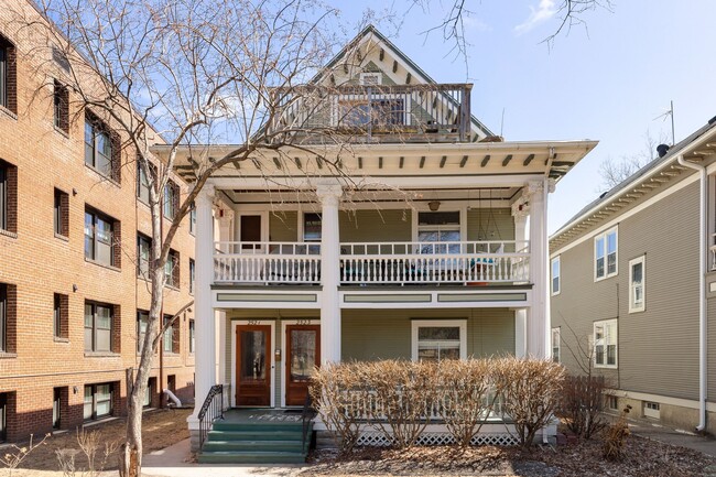 Building Photo - 2521 Bryant Ave S