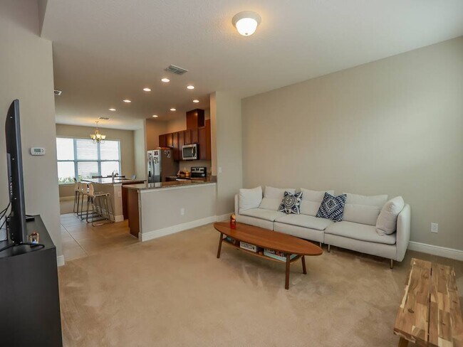 Foto del edificio - 15537 Honeybell Dr