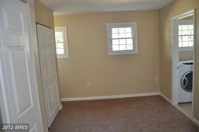 Dormitorio - 3378 Whipple Ct