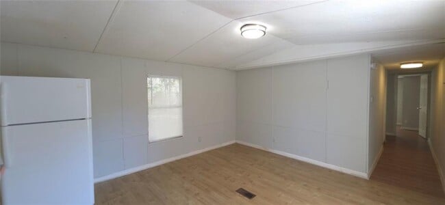 Building Photo - 2263 Stanley Rd