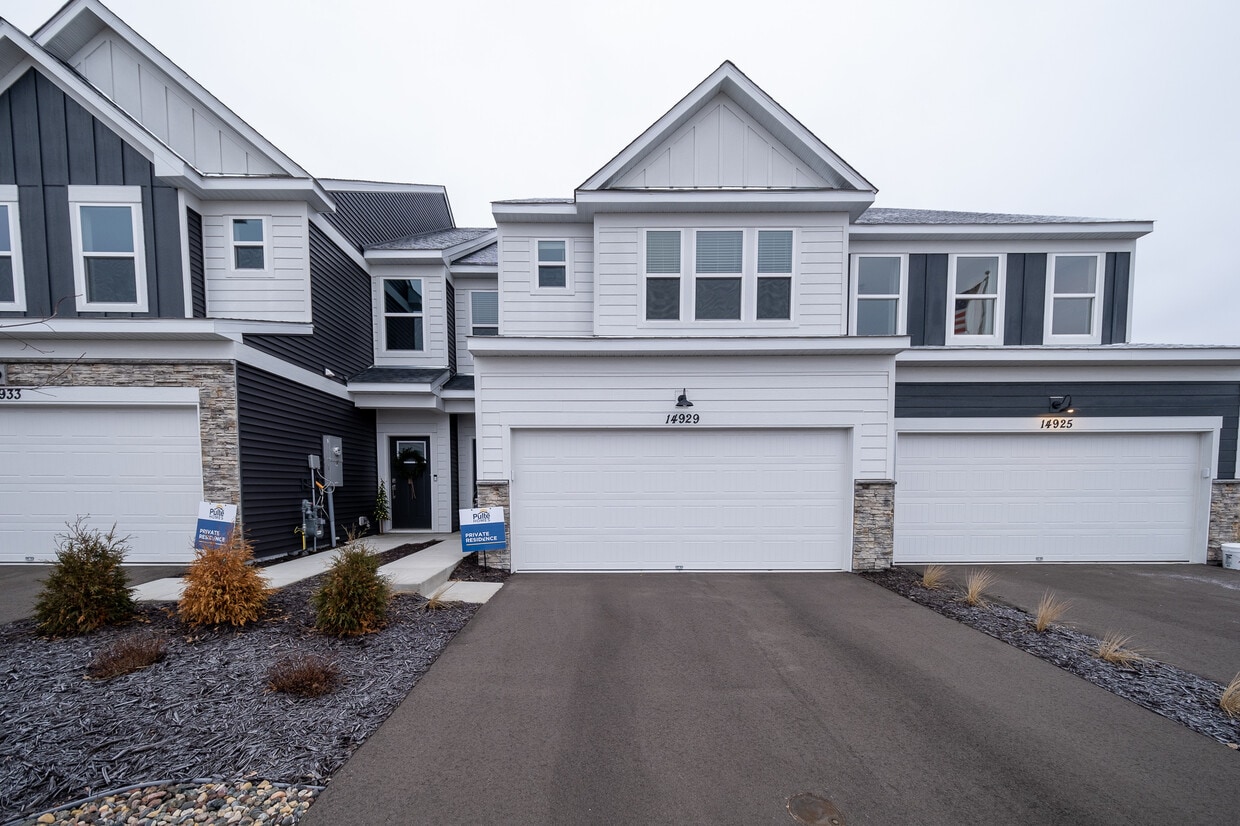 14929 Athlone Pl, Rosemount, MN 55068 Townhome Rentals in Rosemount