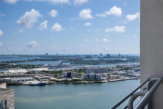 Building Photo - 335 S Biscayne Blvd