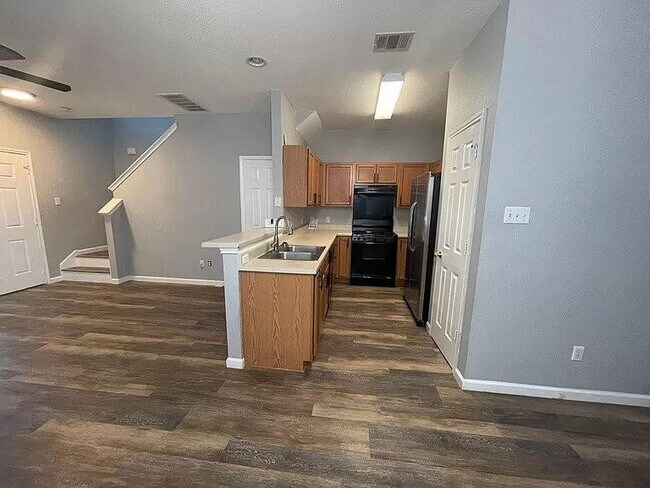 Building Photo - 13908 Harris Ridge Blvd