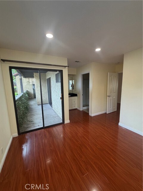 Foto del edificio - 25611 Indian Hill Ln