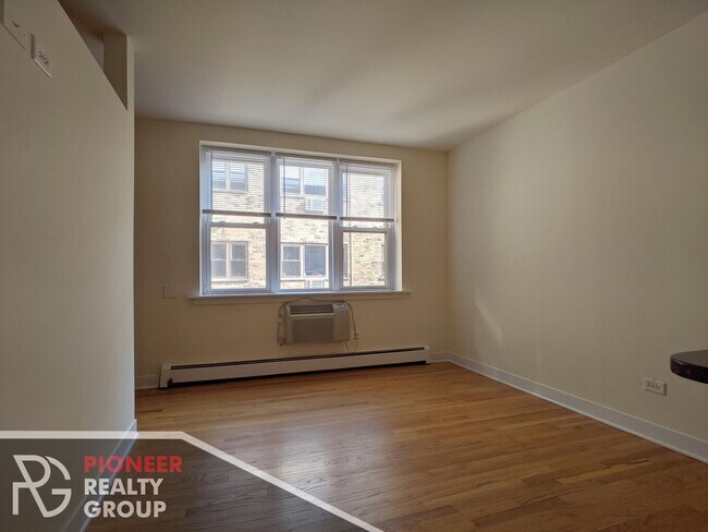 Foto del edificio - 630 W Wrightwood Ave