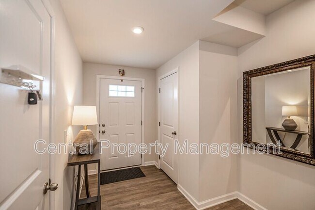 Building Photo - 225 Coldwater Creek Ct