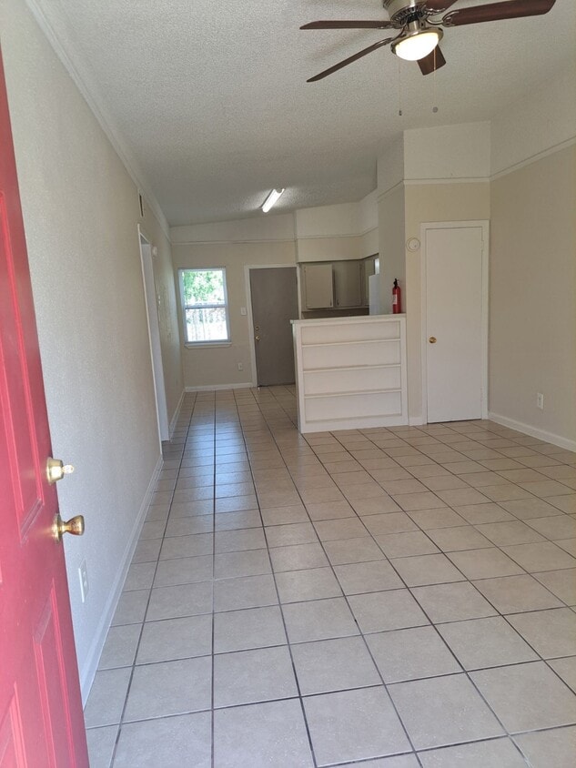 Foto principal - 3357 Frick Rd