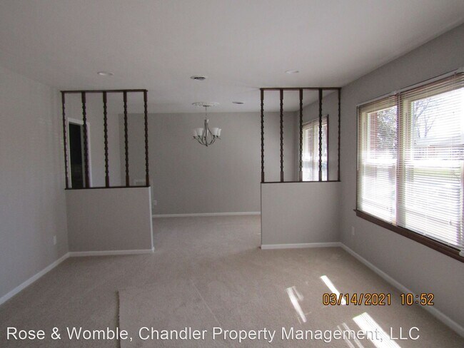 Building Photo - 3 br, 2 bath House - 6114 Lyndhurst Avenue
