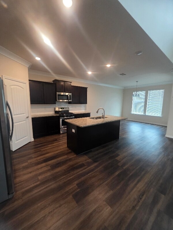 Foto del edificio - 1393 Shipyard Dr