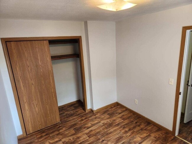Building Photo - 1706 Tippecanoe Dr