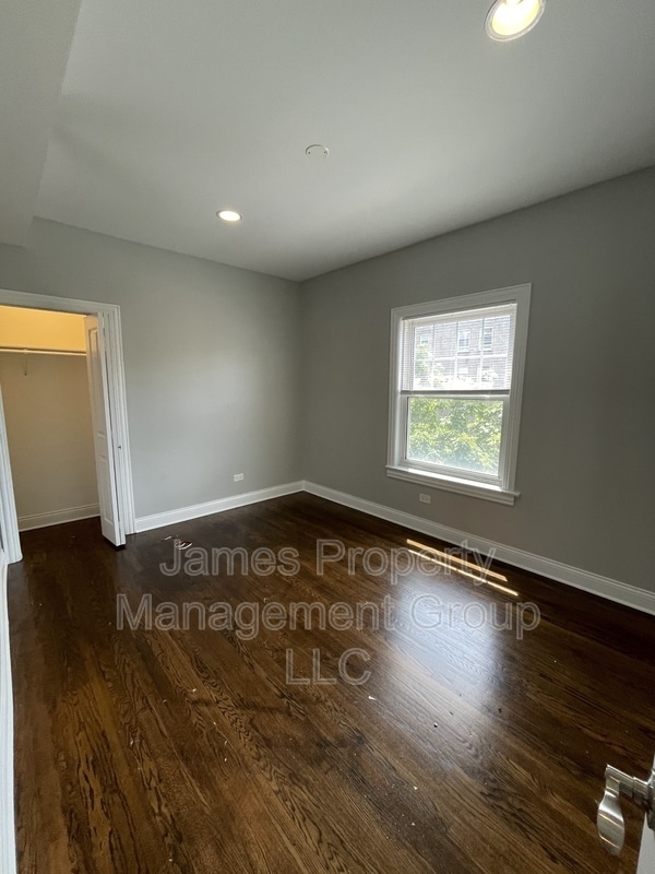 Foto del edificio - 5669 N Magnolia Ave