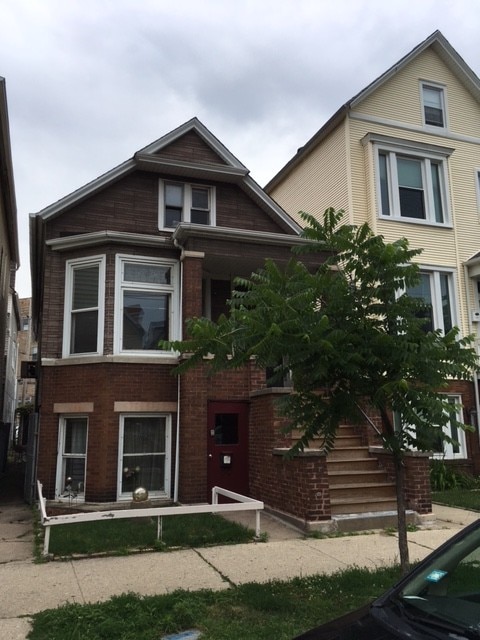Primary Photo - 3042 N Southport Ave