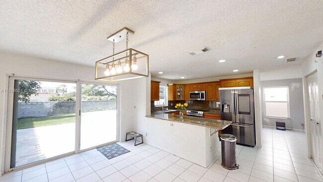 Foto del edificio - 8422 SW 44th Pl