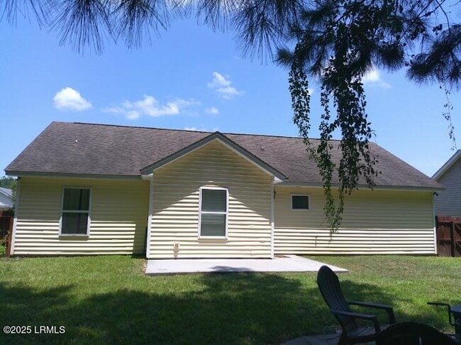 Building Photo - 39 Wintergreen Dr