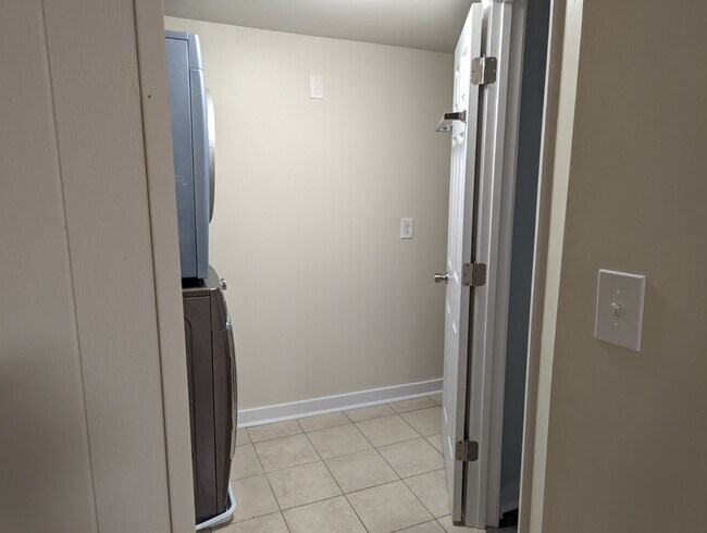 Laundry - 38 N Main St