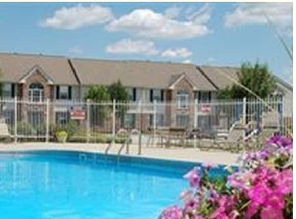 Pool - Island Club