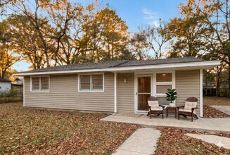 Building Photo - 1122 Beechdale Rd