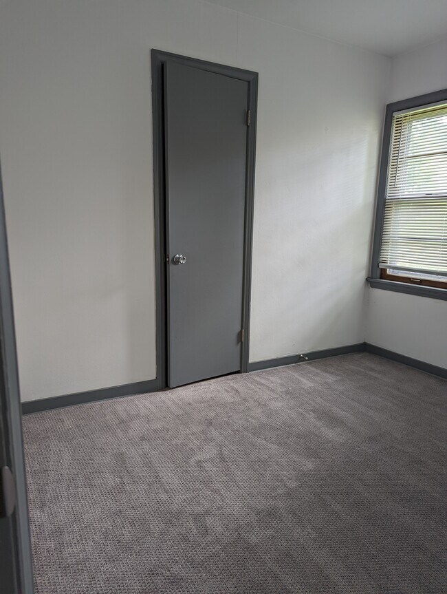 Foto del edificio - 3141 S 48th St