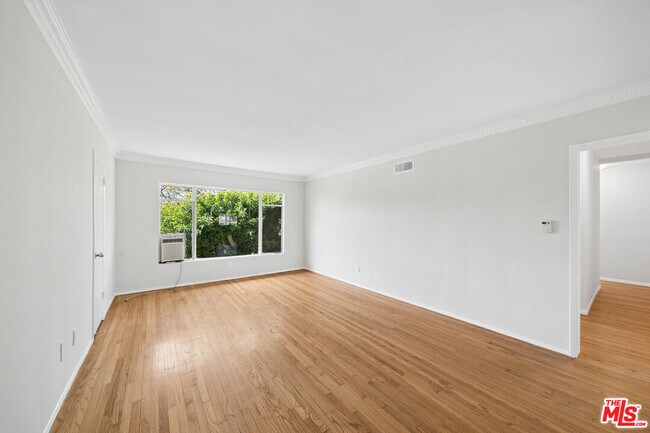 Foto del edificio - 1308 Havenhurst Dr