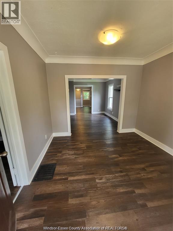 Photo du bâtiment - 990 Bridge Ave