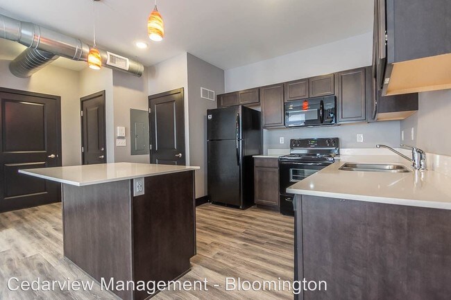 Foto del edificio - 215 S Walnut St